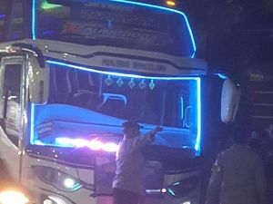 12 Bus Wisata Konvoi di Ciputat Timur, Lalin Sempat Macet 2 Kilometer