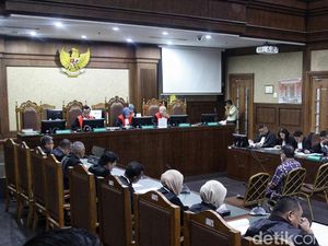 Hakim Peringatkan Ibu Ronald Tannur-Makelar Kasus MA: Jangan Hubungi Kami