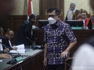 Eks Pejabat MA Zarof Ricar Hadapi Sidang Dakwaan Kasus Suap Ronald Tannur