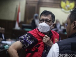 Sekuel Zarof Eks Pejabat MA: Vonis Diperberat, Perkara Lain Menanti
