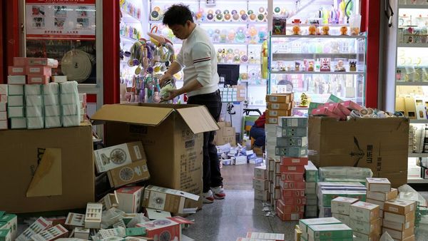 Geliat Pusat Grosir China di Tengah Kebijakan Tarif Impor Trump