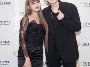 Ghea Indrawari Gak Sangka Nyanyi Bareng Kyuhyun Super Junior di Konser Ghea Indrawari Gak Sangka Nyanyi Bareng Kyuhyun Super Junior di Konser