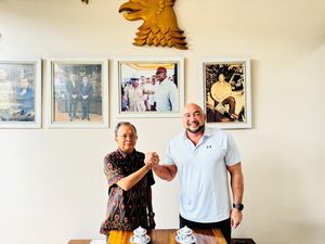 Isu Strategis Bali dalam Pertemuan 2 Jam Koster-De Gadjah Jelang Pelantikan Isu Strategis Bali dalam Pertemuan 2 Jam Koster-De Gadjah Jelang Pelantikan