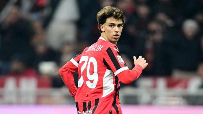 Joao Felix Soccer Football - Coppa Italia - Quarter Final - AC Milan v AS Roma - San Siro, Milan, Italy - February 5, 2025 AC Milans Joao Felix celebrates scoring their third goal REUTERS/Daniele Mascolo
