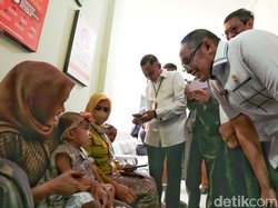 Warga Karawang Antusias Sambut Program Cek Kesehatan Gratis di Puskesmas