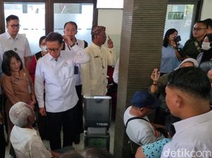 Menkes Sebut Sudah 17 Ribu Warga Manfaatkan Program Cek Kesehatan Gratis Menkes Sebut Sudah 17 Ribu Warga Manfaatkan Program Cek Kesehatan Gratis