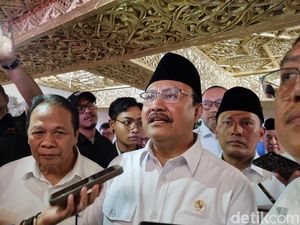 Gus Mensos Pastikan Bansos Aman Meski Anggaran Dipangkas Gus Mensos Pastikan Bansos Aman Meski Anggaran Dipangkas