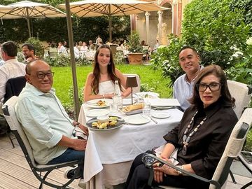 Keseruan Nia Ramadhani Makan Bareng Keluarga Bakrie dan Geng Cendol