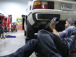 Begini Jadinya Mobil Porsche Pakai Knalpot Motor, Suaranya Gurih Sob!