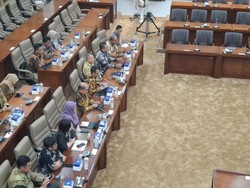 Mitra Ngeluh Beban Kerja Berat-Minta Jadi Karyawan, Ini Kata Bos Pos Indonesia