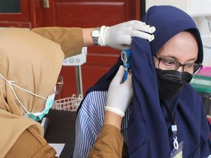 Pemkot Siurabaya Sasar 242 Ribu Siswa Cek Kesehatan Gratis di Sekolah Pemkot Siurabaya Sasar 242 Ribu Siswa Cek Kesehatan Gratis di Sekolah
