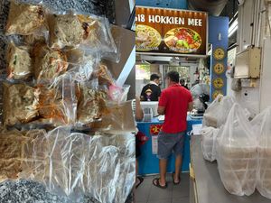 Pria Malaysia Ini Rela ke Singapura Demi Borong 30 Bungkus Mie Hokkian Pria Malaysia Ini Rela ke Singapura Demi Borong 30 Bungkus Mie Hokkian