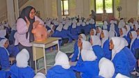 Santri Pesantren Diedukasi Pentingnya Deteksi Dini Kanker Payudara