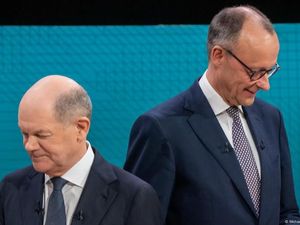 Scholz dan Merz Saling Serang dalam Debat Pertama Calon Kanselir Jerman
