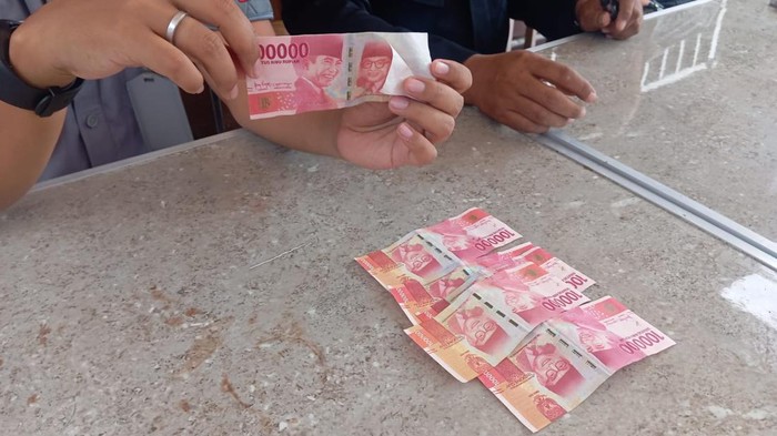 Uang artifisial yang berusaha diedarkan di Lapas Kelas IIB Mojokerto.