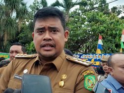 Bobby Tegur Lurah-Camat soal Sampah Numpuk di Pinggir Jalan Akhir Jabatan