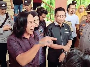 Pembelaan Anggota DPRD Bone Andi Unru Sebut Rakyat Budak Politik Saat Didemo Pembelaan Anggota DPRD Bone Andi Unru Sebut Rakyat Budak Politik Saat Didemo