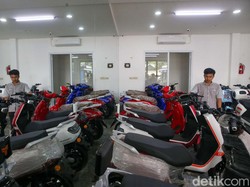 Maju-Mundur Insentif Kendaraan Listrik, Airlangga Sebut Berlaku Tahun Ini