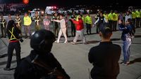 Detik-detik AS Deportasi Imigran Ilegal ke Venezuela