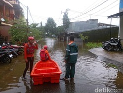 Banjir di Makassar Capai 1 Meter, Warga Mulai Dievakuasi