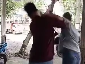 Bitner Kembali Disorot, Videonya Adu Jotos Viral Bitner Kembali Disorot, Videonya Adu Jotos Viral
