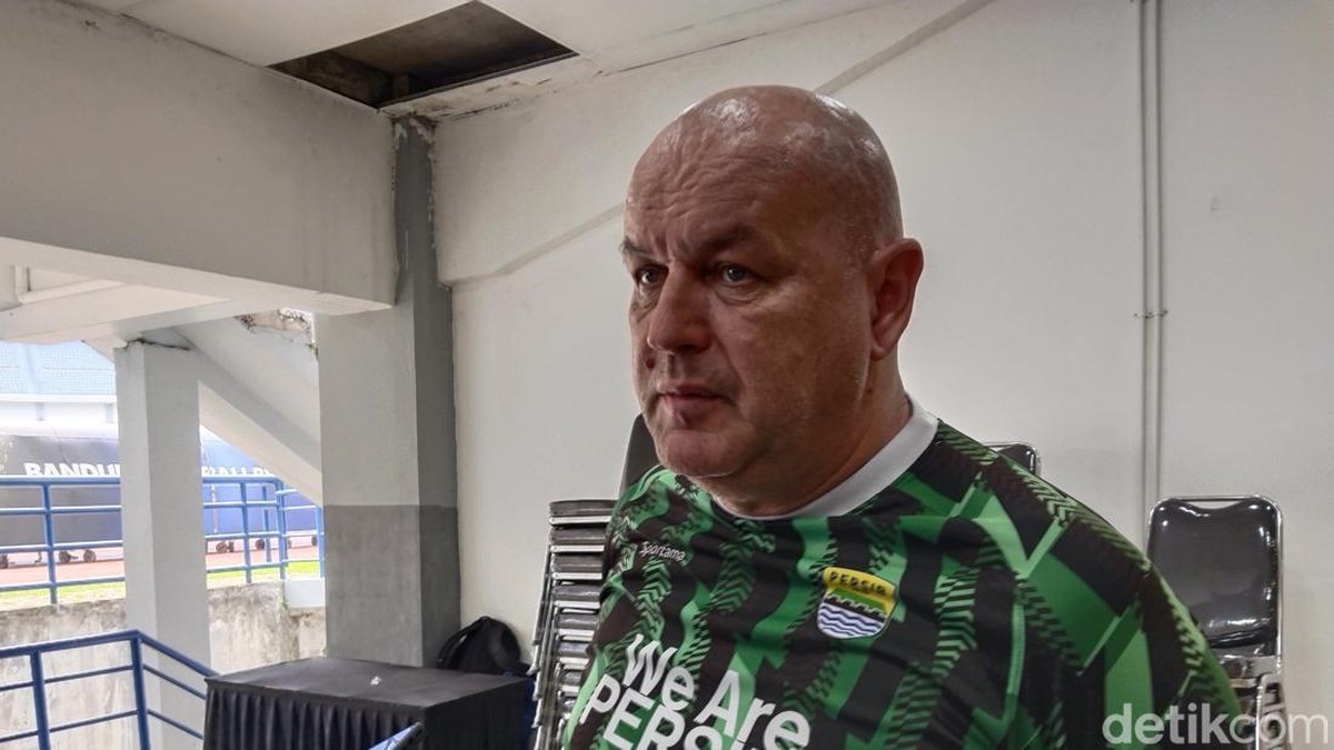 Bojan Hodak, pelatih Persib. Foto: Rifat Alhamidi/detikJabar