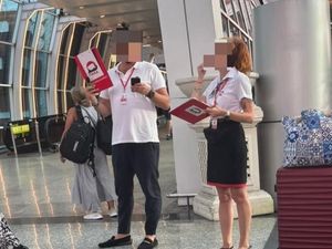 Kepergok Jadi Pemandu Wisata, 2 Turis Polandia Diciduk Imigrasi Bali Kepergok Jadi Pemandu Wisata, 2 Turis Polandia Diciduk Imigrasi Bali