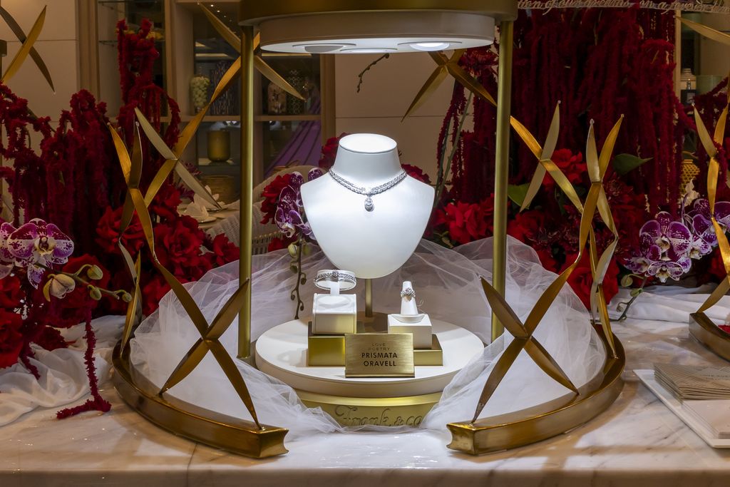 Kolaborasi Frank & co. dan Monica Ivena