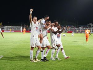 Malut United Vs Arema FC: Misi Balas Dendam Laskar Kie Raha Malut United Vs Arema FC: Misi Balas Dendam Laskar Kie Raha