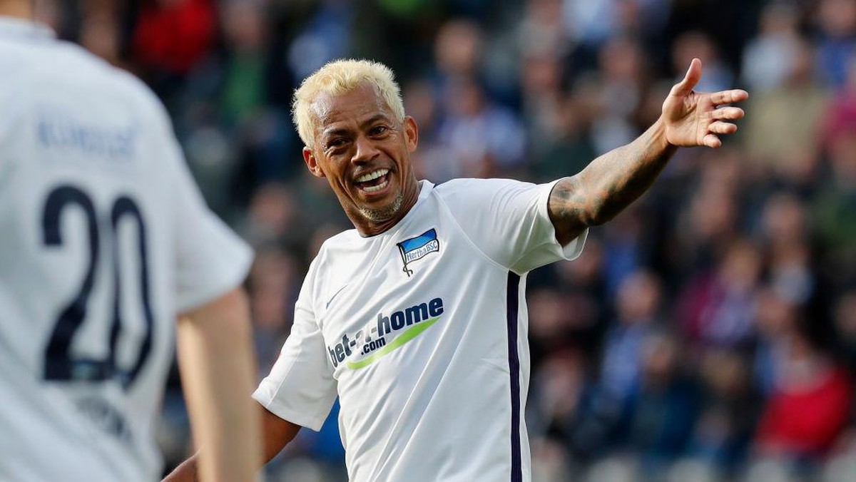 Eks pemain Hertha Berlin dan Timnas Brasil Marcelinho Paraiba melatih dua klub bersamaan (Getty Images/Boris Streubel)