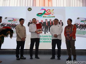 Momen Jaksa Agung ST Burhanuddin Hadiri HUT Komisi Kejaksaan