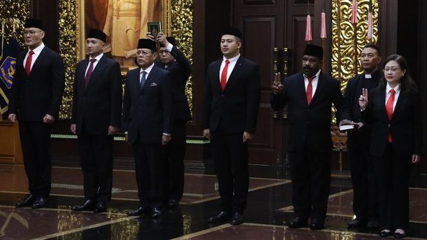 Pelantikan Staf Khusus Menhan dan Penganugerahan Satya Lencana Dharma Pertahanan di Kantor Kemhan Jakarta. Dok Kemhan