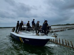 Pagar Laut Sepanjang 3 Kilometer di Bekasi Dibongkar