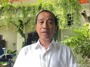 Jokowi Tegaskan Hubungan dengan Prabowo Sudah Terjalin Lama dan Solid Jokowi Tegaskan Hubungan dengan Prabowo Sudah Terjalin Lama dan Solid