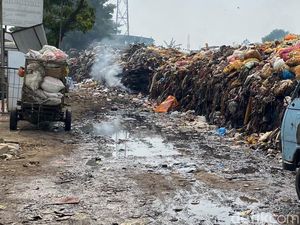 Perumda Pasar Juara Buka Suara soal Gurun Sampah di Pasar Gedebage Perumda Pasar Juara Buka Suara soal Gurun Sampah di Pasar Gedebage