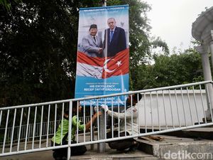 Spanduk Penyambutan Presiden Turki Recep Erdogan Hiasi Bogor