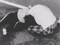 Siswi SMP di Parepare Jambak-jambakan di Tengah Jalan gegara Saling Ejek