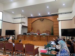 Kata Hakim Saat Kubu Hasto Vs KPK Debat Panas: Sarjana Hukum Ya Begini Kata Hakim Saat Kubu Hasto Vs KPK Debat Panas: Sarjana Hukum Ya Begini