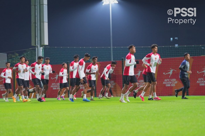 Dalam latihan perdana di China, Timnas Indonesia U-20 sudah mulai merancang taktik untuk melakoni laga perdana melawan Iran di Piala Asia U-20 2025.