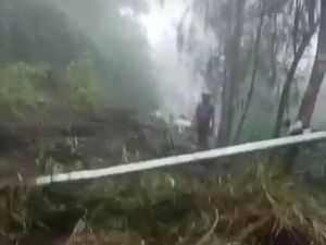 Hati-hati! Jalur Bromo via Ngadas Malang Kembali Putus karena Longsor Hati-hati! Jalur Bromo via Ngadas Malang Kembali Putus karena Longsor