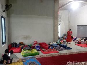 Cerita Warga Perumnas Antang Makassar yang Bersahabat dengan Banjir Cerita Warga Perumnas Antang Makassar yang Bersahabat dengan Banjir