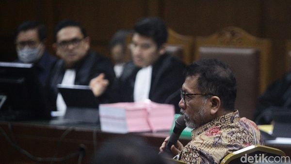 Zarof Ricar Bersaksi untuk 3 Terdakwa Hakim Ronald Tannur