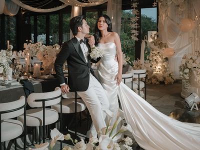 8 Foto Resepsi Pernikahan Angga Yunanda-Shenina, Wedding Dream Simpel Elegan