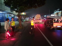 Pendeta Lansia Tewas Ditabrak Truk Tronton Saat Menyeberang di Boyolali