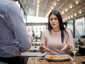 Kisah Pelanggan Tak Terima Kualitas Menu hingga Pelayanan Buruk Restoran Kisah Pelanggan Tak Terima Kualitas Menu hingga Pelayanan Buruk Restoran