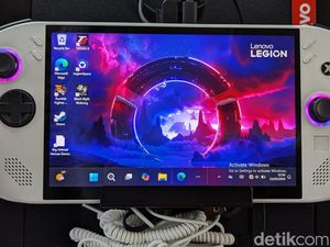 Menggenggam Lenovo Legion Go S, Konsol Gaming Canggih dengan Bodi Enteng Menggenggam Lenovo Legion Go S, Konsol Gaming Canggih dengan Bodi Enteng