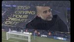 Meme: Spanduk Olok-olok dari Fans Man City Malah Jadi Bumerang