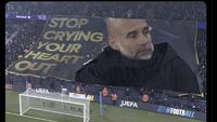Meme: Spanduk Olok-olok dari Fans Man City Malah Jadi Bumerang