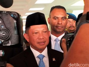 Mendagri Terbitkan SE soal Efisiensi APBD buat Pemda-Kepala Daerah Mendagri Terbitkan SE soal Efisiensi APBD buat Pemda-Kepala Daerah