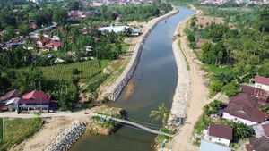 Penampakan dari Udara Pembangunan Tanggul Pengendali Banjir di Padang